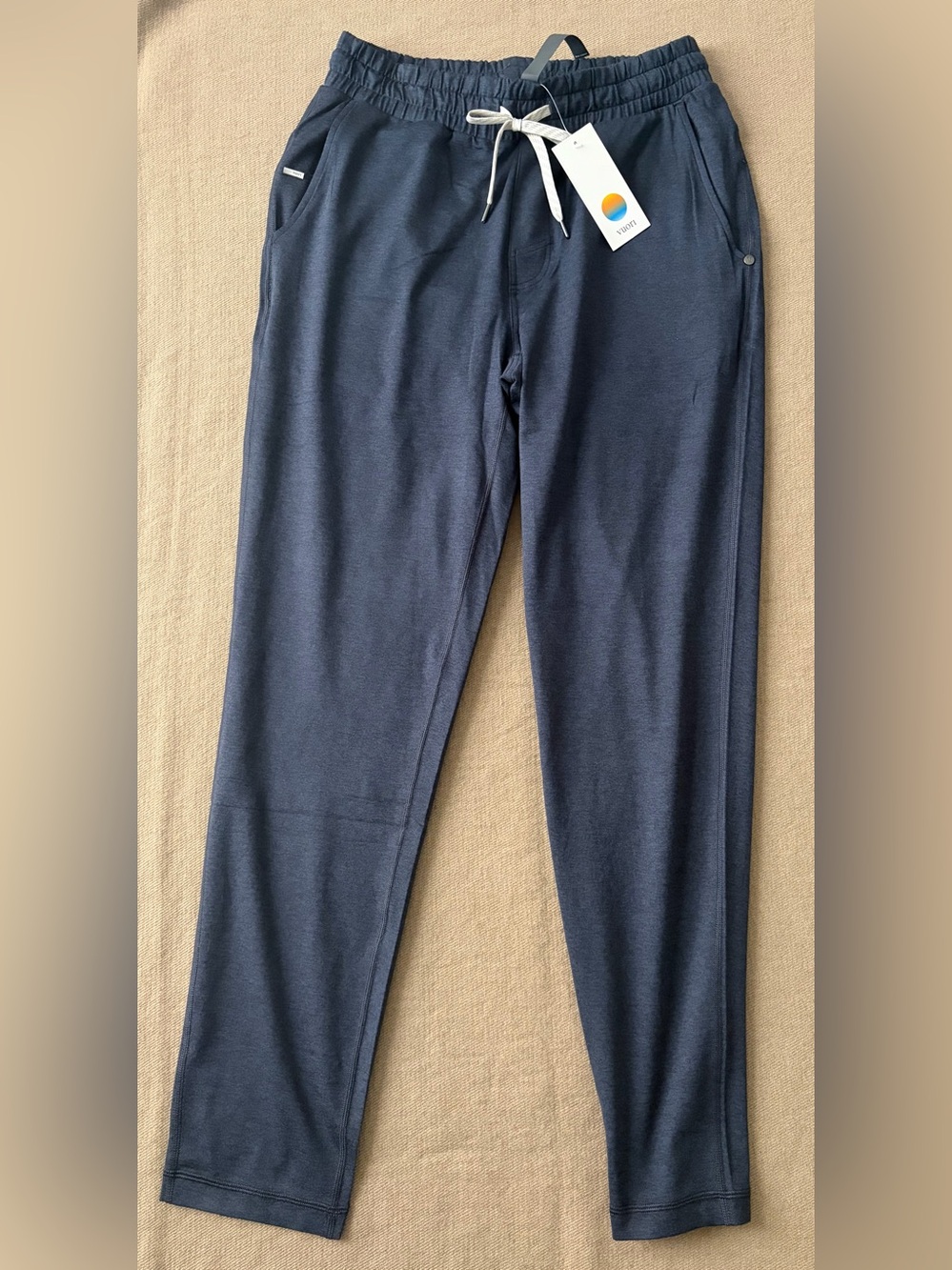 Vuori Ponto Performance Pant 30"
Midnight Heather V418 MENS size M NWT